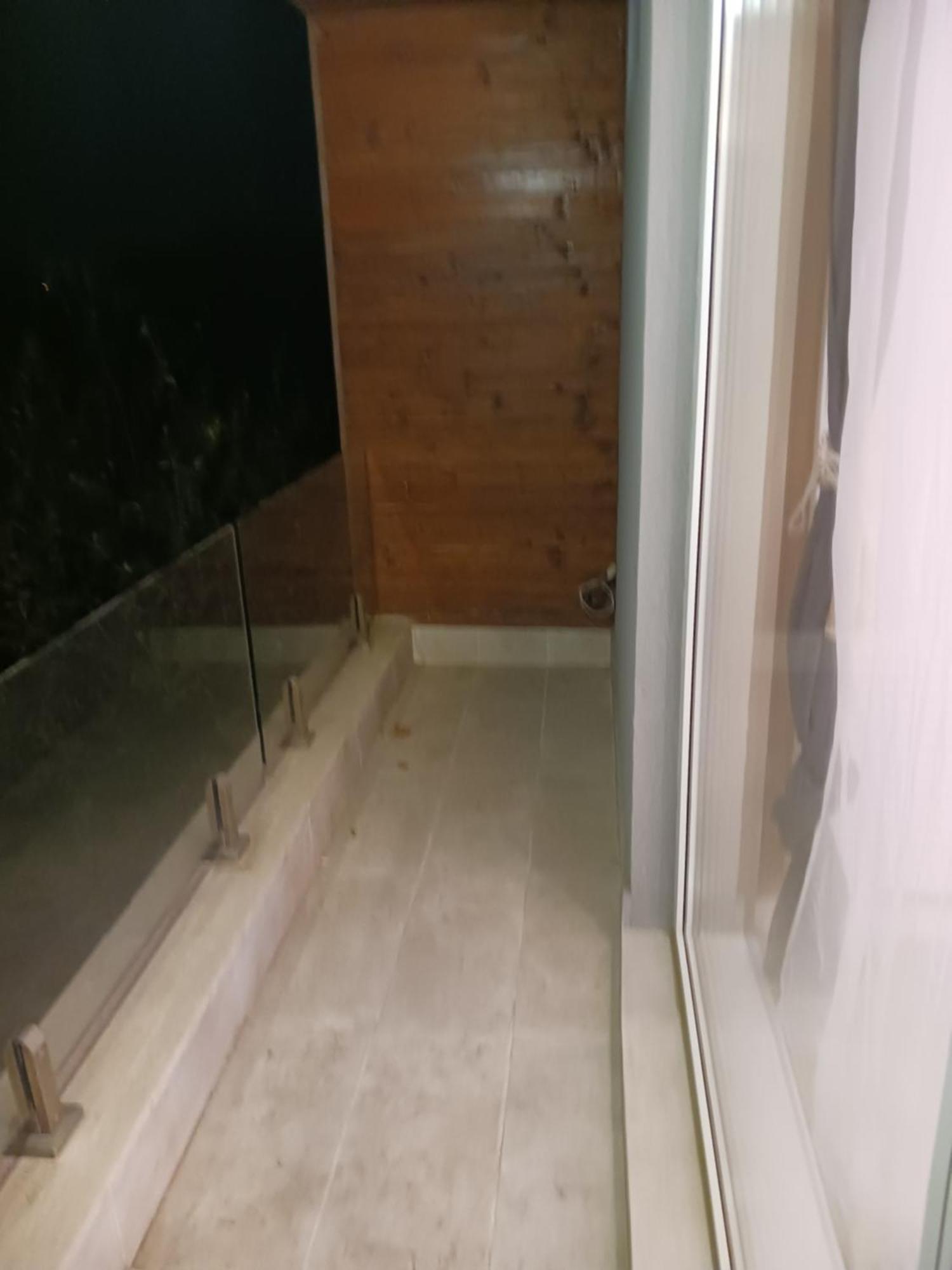 Myky Mouse Nu Primesc Santieristi Si Petrecareti Daire Bükreş Dış mekan fotoğraf